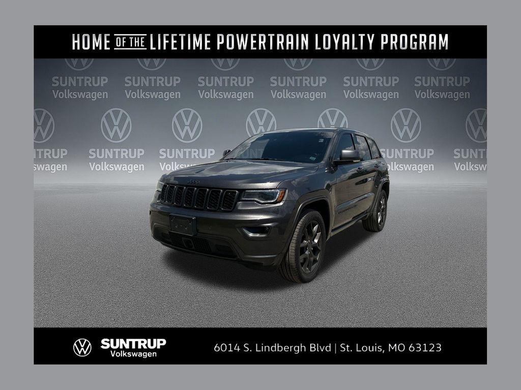 Gray (Granite Crystal Metallic Clearcoat) 2021 Jeep Grand Cherokee SUV / Crossover Four-Wheel Drive 8-Speed Automatic