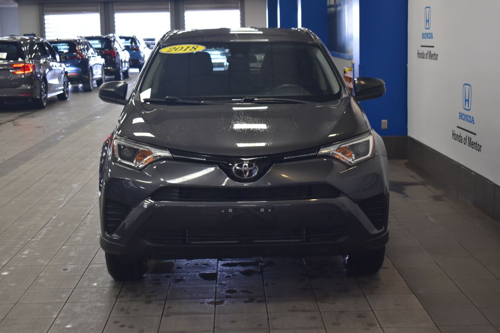 Thumbnail: 2018 Toyota RAV4 - 9