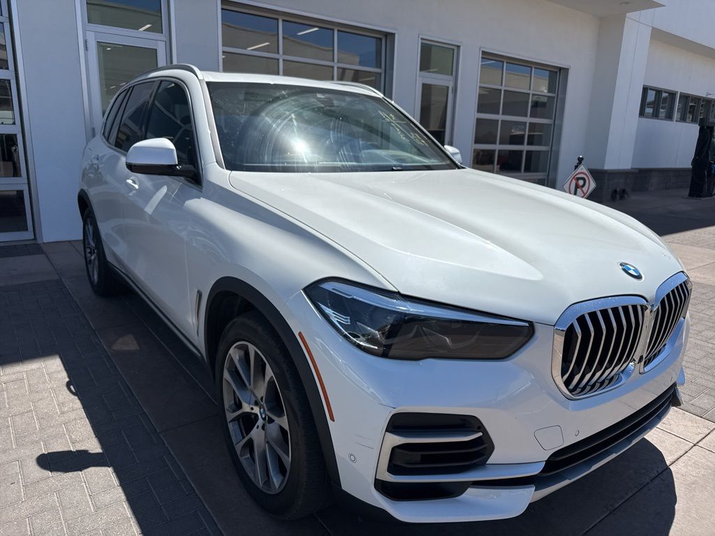 Thumbnail: 2023 BMW X5 - 2