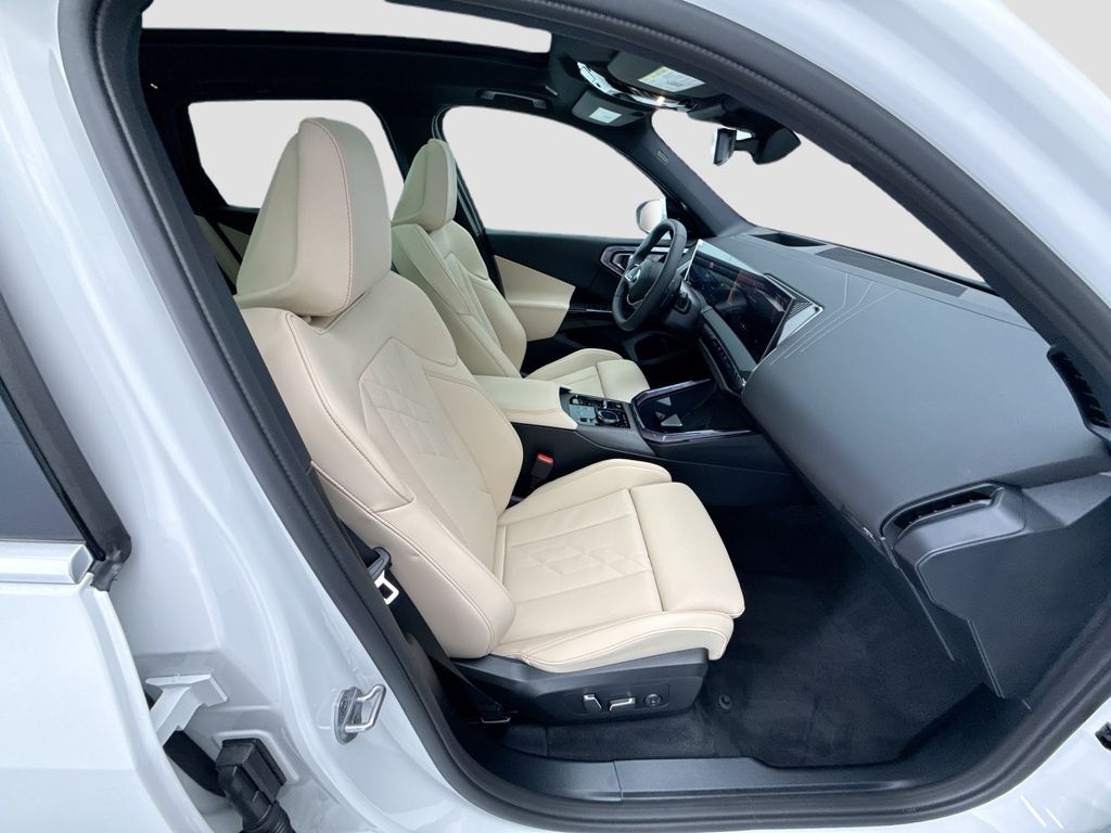Thumbnail: 2026 BMW X3 - 19