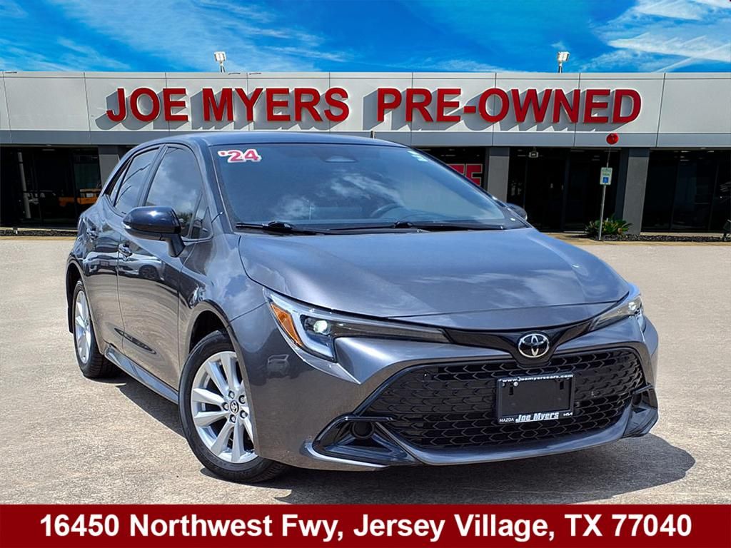 2024 Toyota Corolla Hatchback SE Gray at Bayway Cadillac of The Woodlands