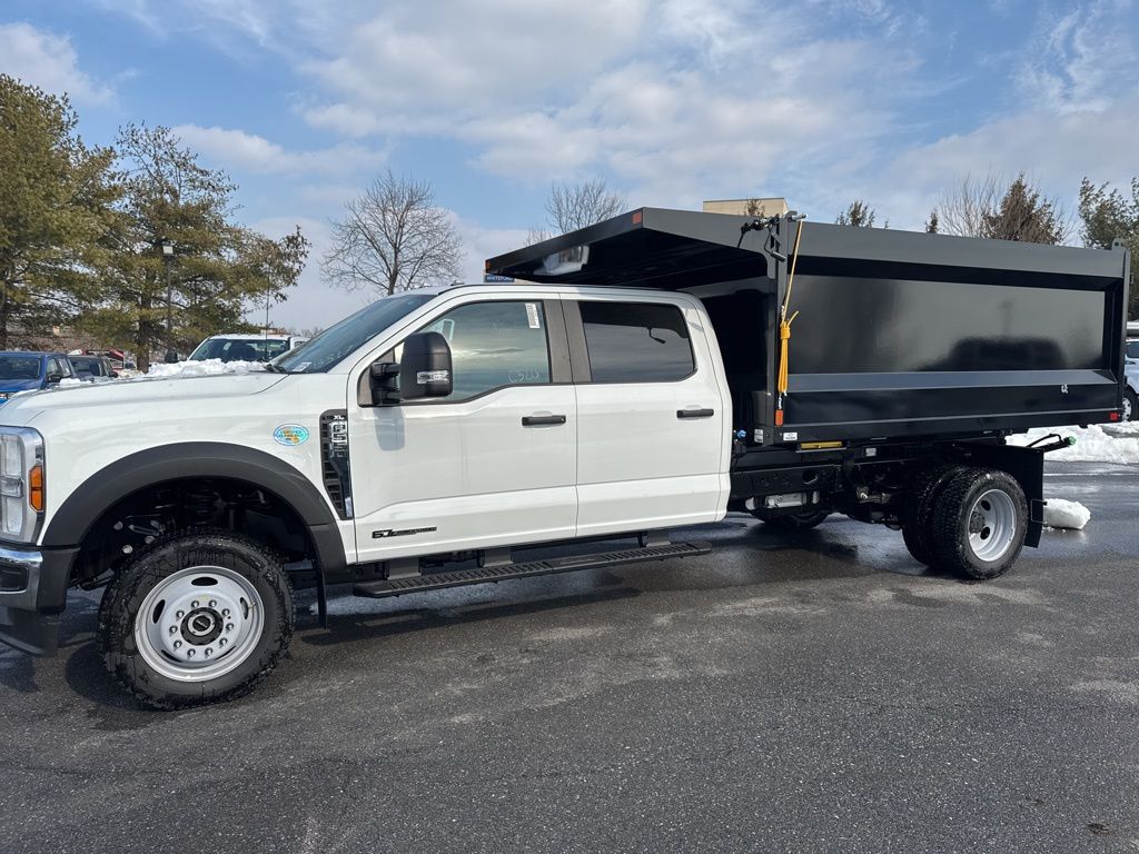 2025 Ford F-550 Chassis XL
