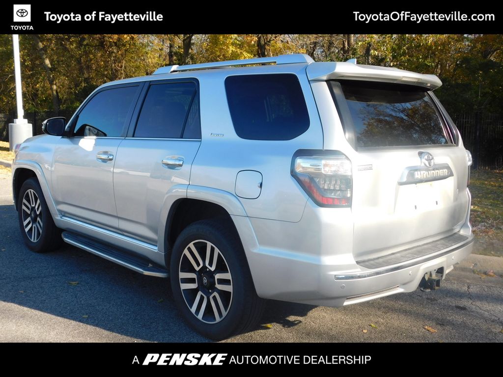 Thumbnail: 2016 Toyota 4Runner - 10