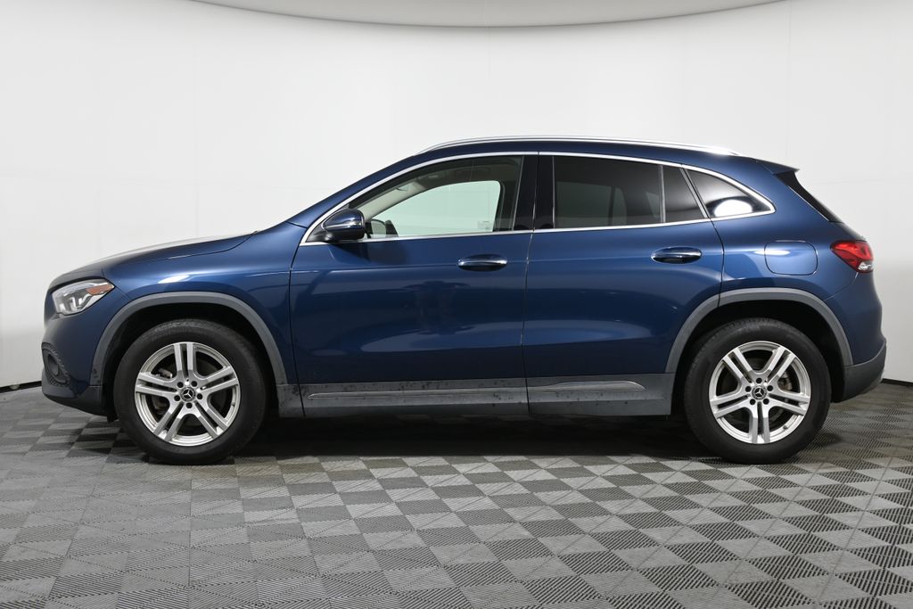 Thumbnail: 2022 Mercedes-Benz GLA - 2
