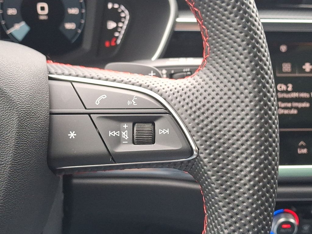 Thumbnail: 2025 Audi Q3 - 22