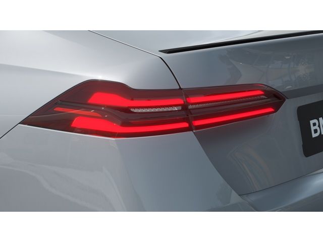 Thumbnail: 2026 BMW 5 Series - 8