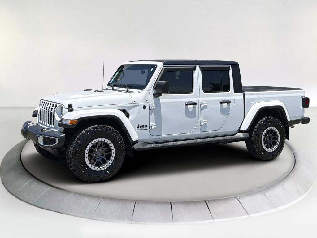 Bright White Clearcoat 2023 Jeep Gladiator Pickup Truck Four-Wheel Drive 8-Speed Automatic