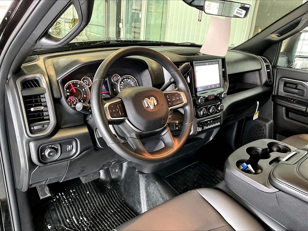2026 Ram 5500HD — photo 9
