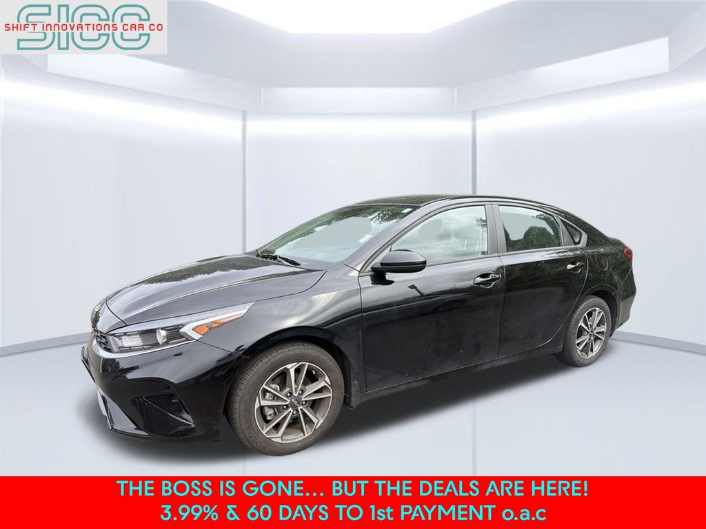 Aurora Black Pearl 2024 Kia Forte Sedan Front-Wheel Drive Continuously Variable Transmission