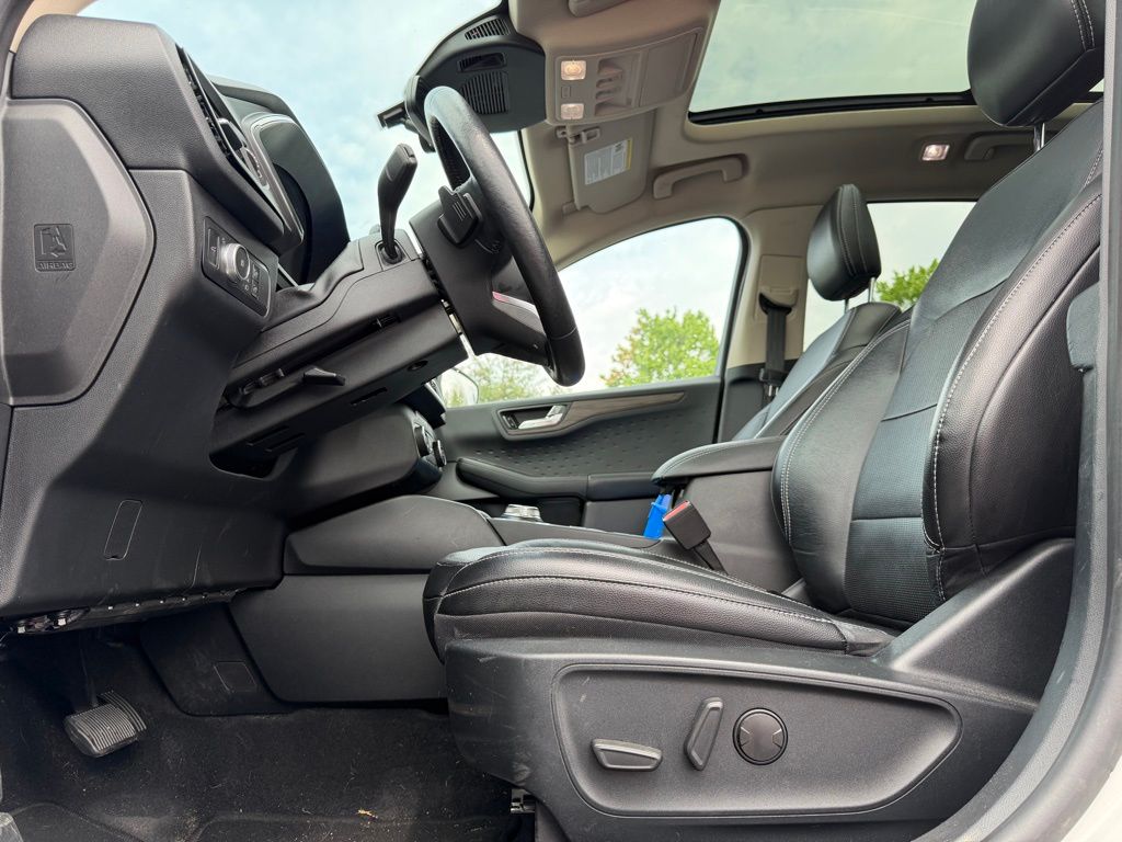2020 Ford Escape Titanium