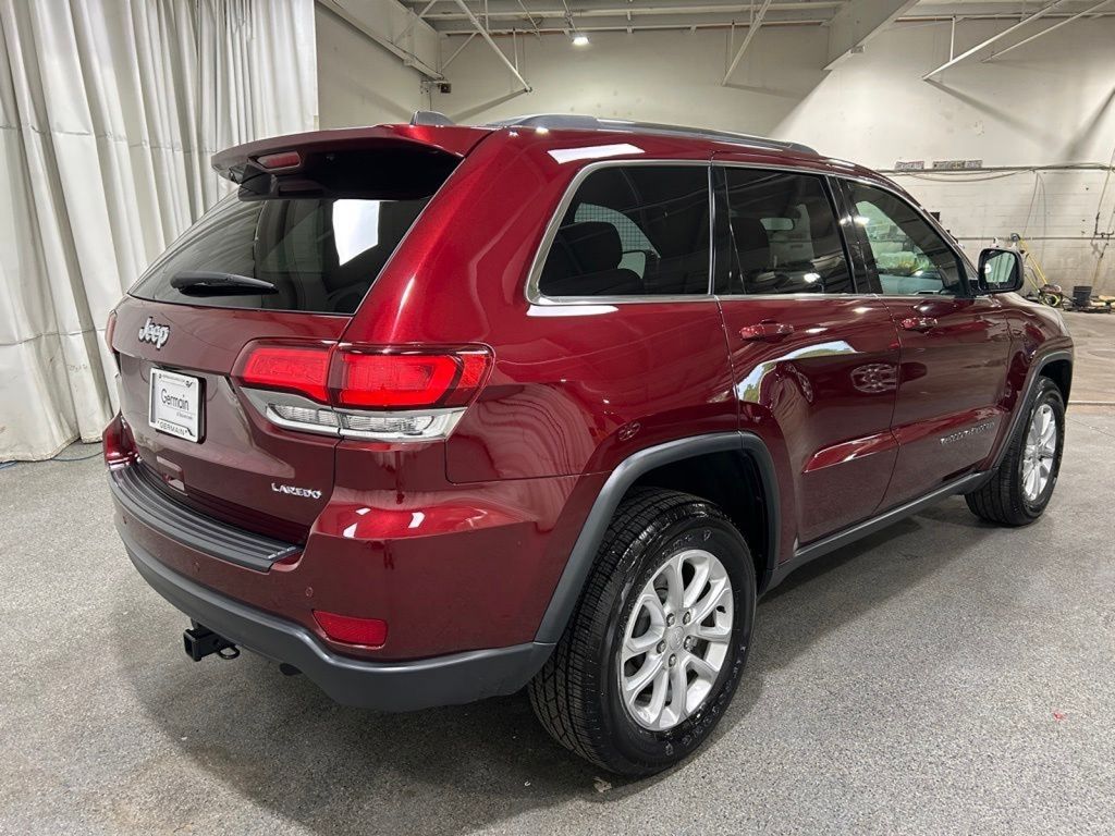 Used 2021 Red Jeep Laredo E image 8