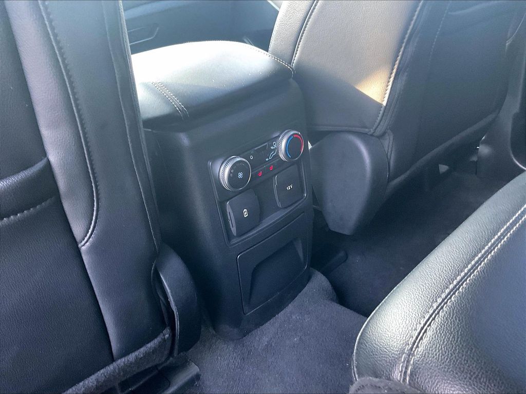 2023 Ford Explorer — photo 27