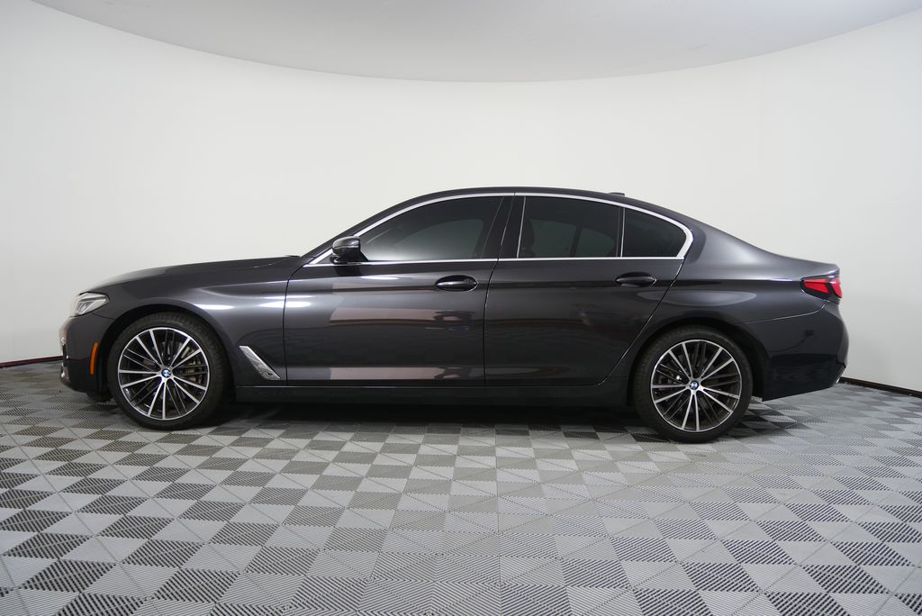Thumbnail: 2023 BMW 5 Series - 6