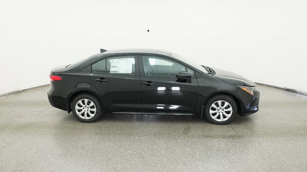 2025 Toyota Corolla LE 23