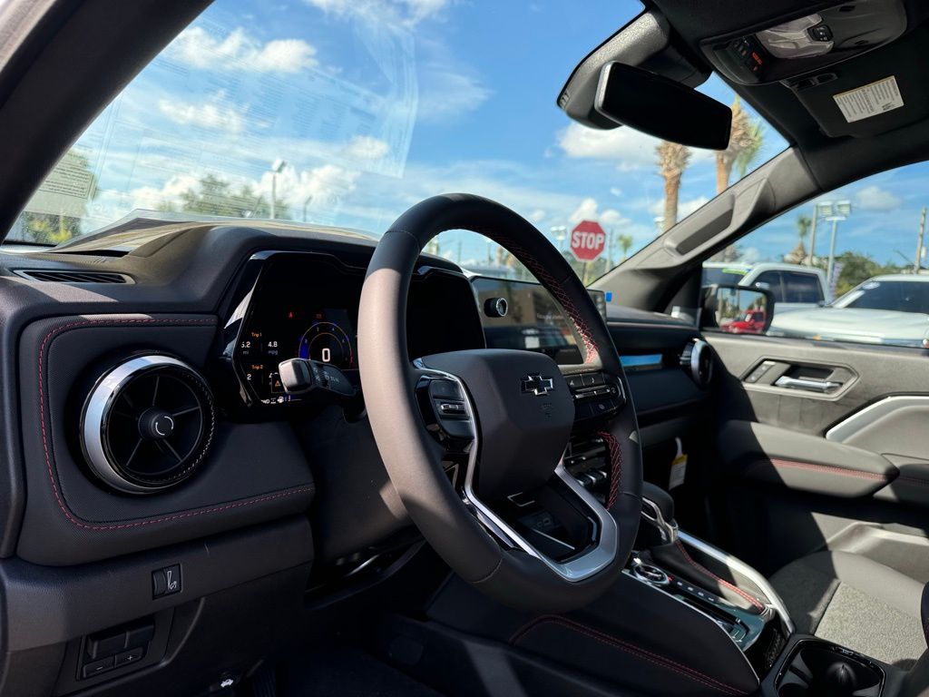 2024 Chevrolet Colorado Z71 25