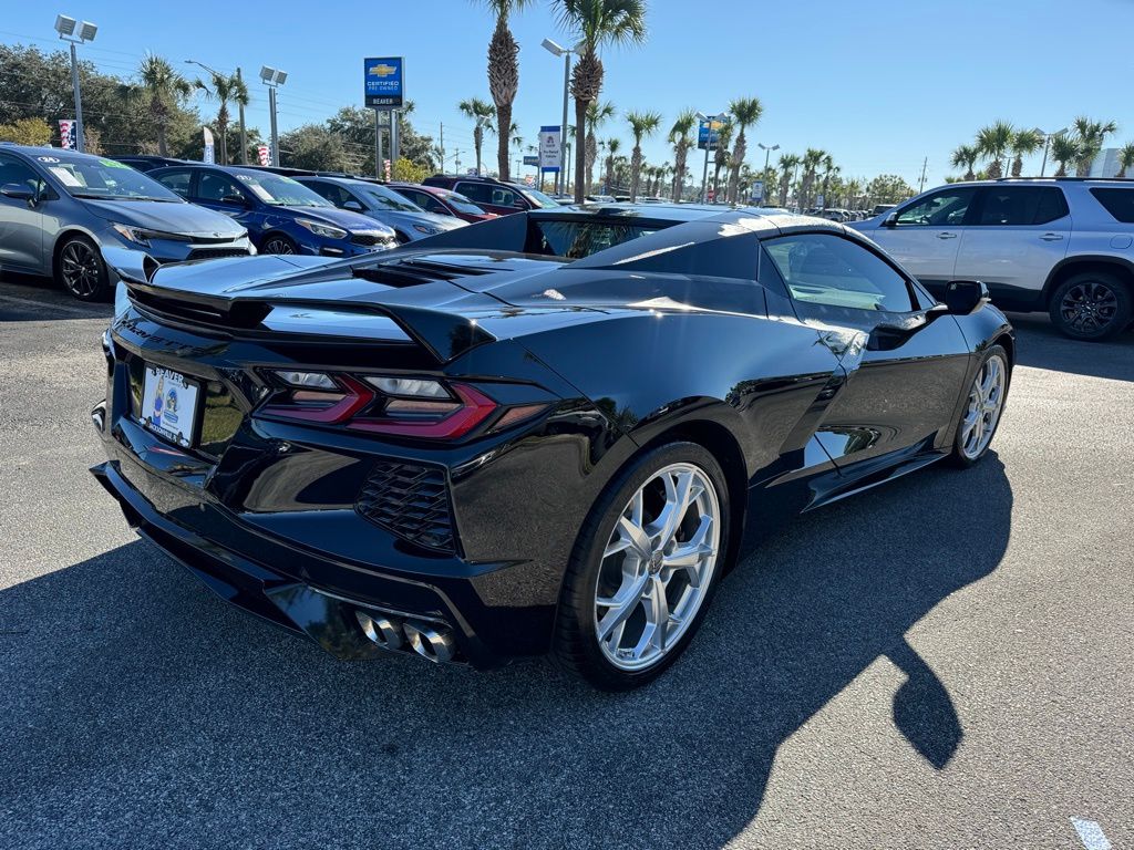 2023 Chevrolet Corvette Stingray 8