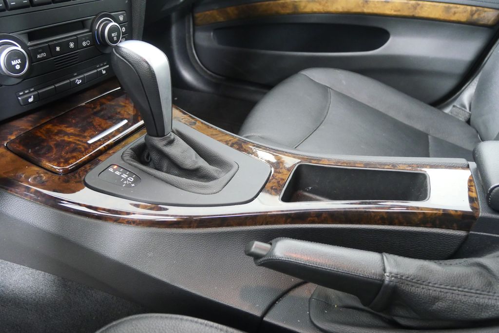 2008 BMW 3 Series 328xi 25