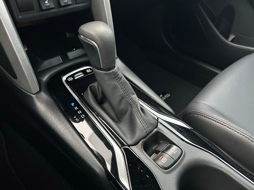 Thumbnail: 2024 Toyota Corolla Cross - 27