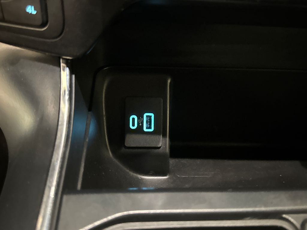 2024 Oxford White Ford F-150 STX 4X4 Truck