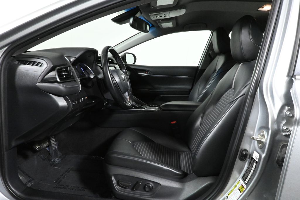 Thumbnail: 2019 Toyota Camry - 3