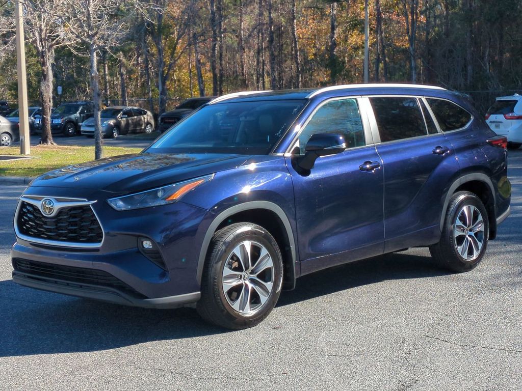 2024 Toyota Highlander XLE AWD