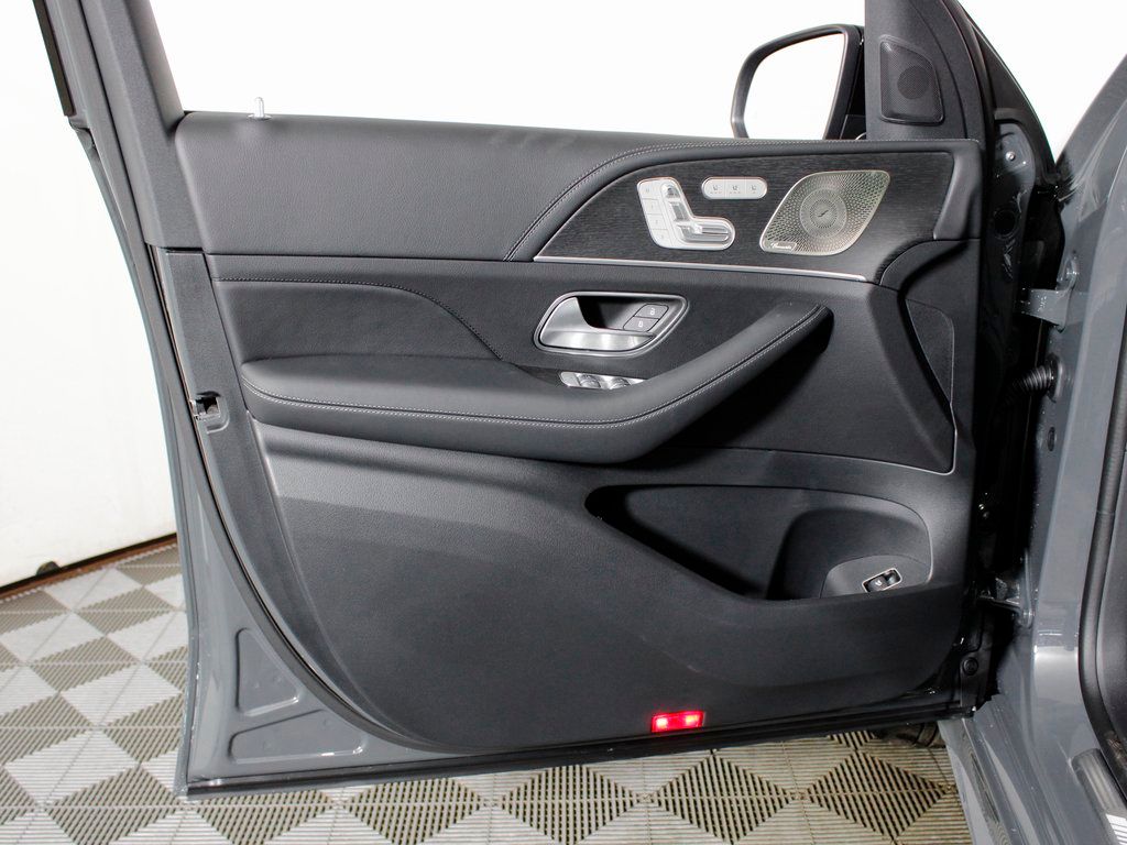 used 2026 Mercedes-Benz GLE car, priced at $87,905