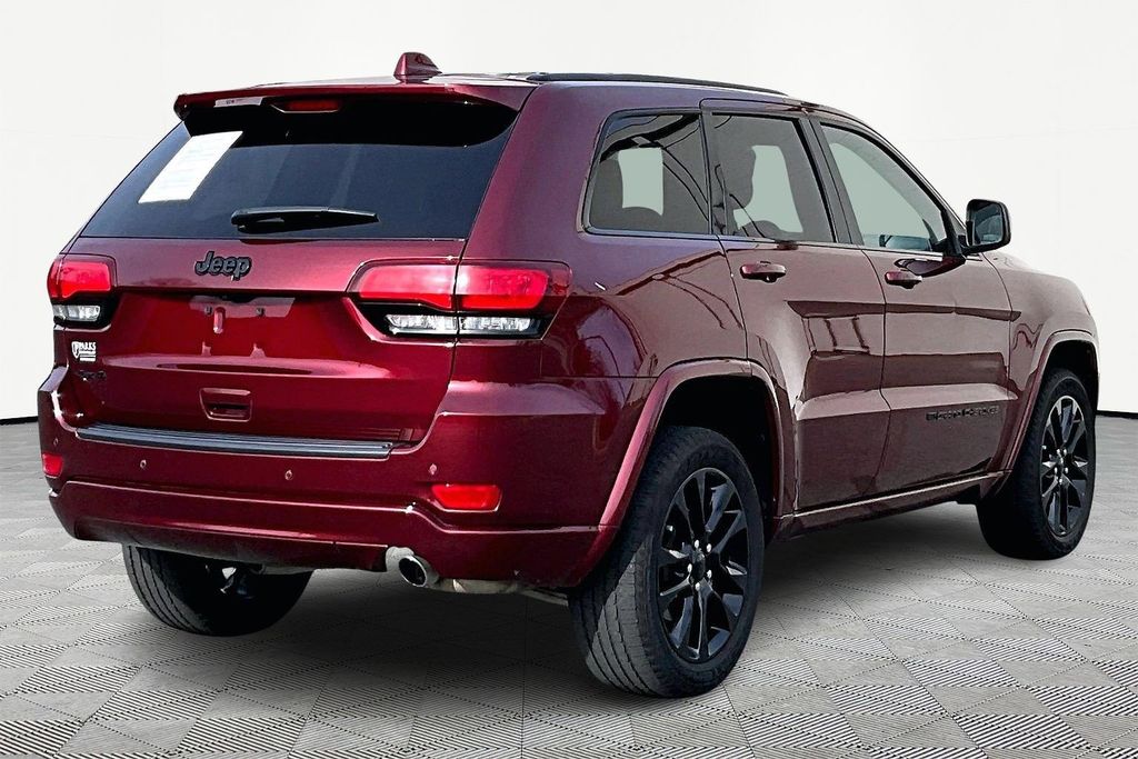 JeepGrand Cherokee WK8