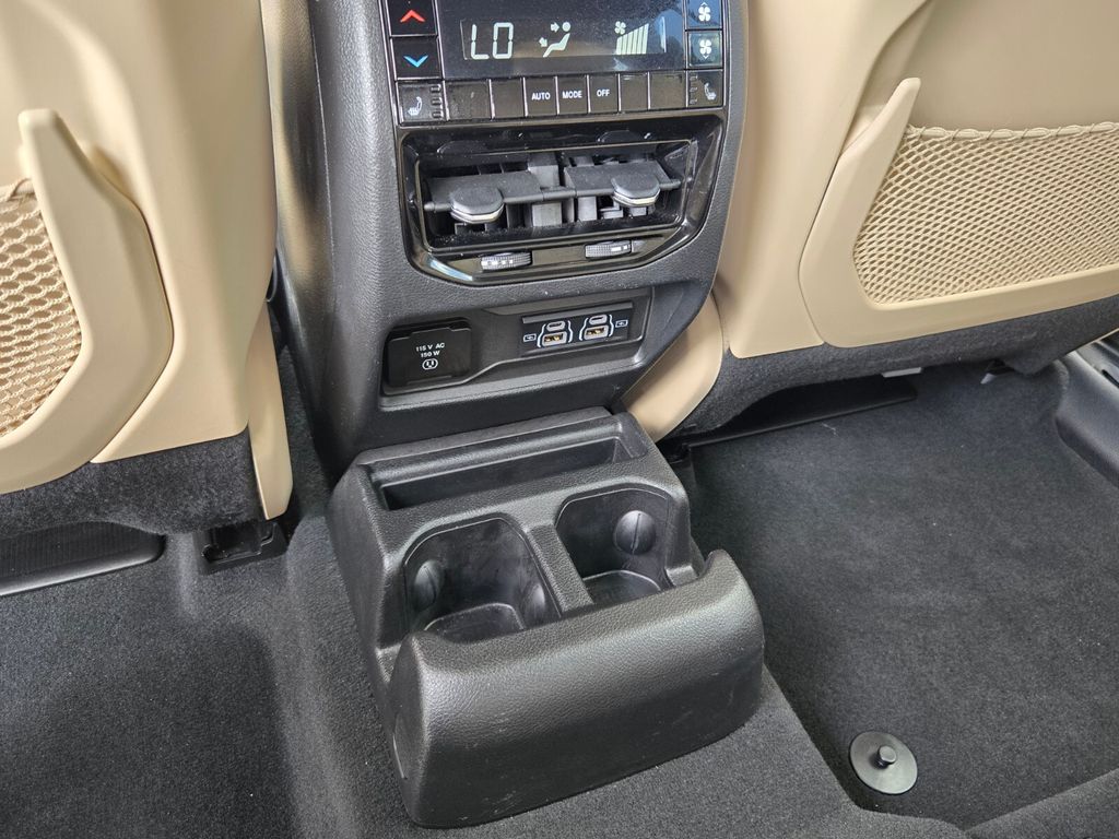 2023 Jeep Cherokee - $29,000