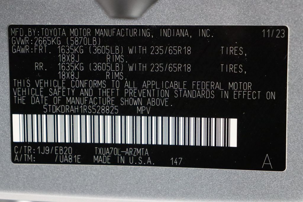 2024 Toyota Highlander XLE 17
