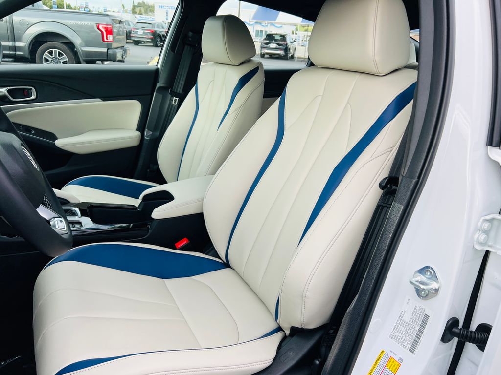 Thumbnail: 2026 Acura Integra - 16