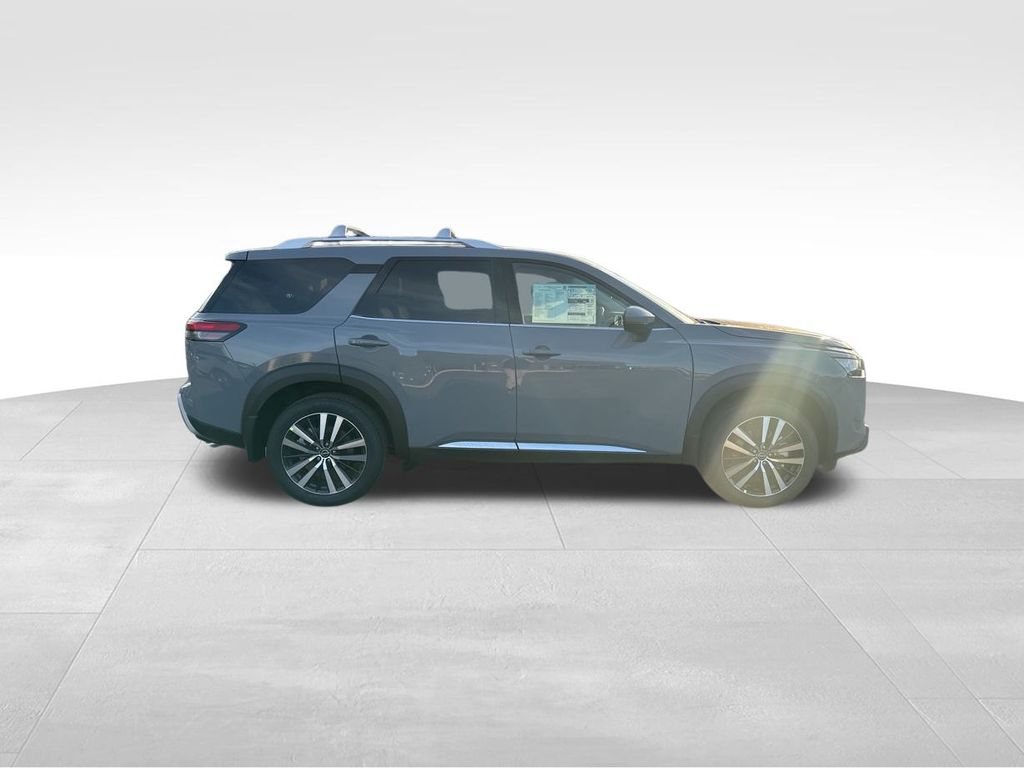 2025 Boulder Gray Pearl Nissan Pathfinder Platinum FWD SUV
