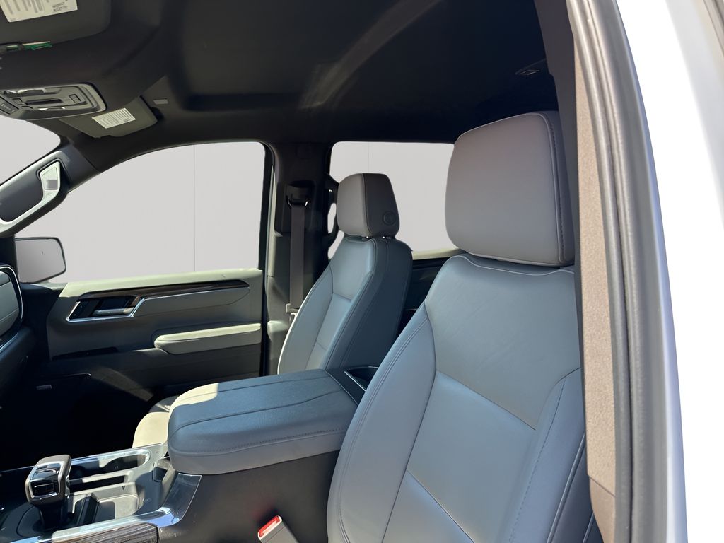 Used Car 2025 Chevrolet Silverado 1500  Lt Trail Boss For Sale Under $60,000 In Austin, Texas