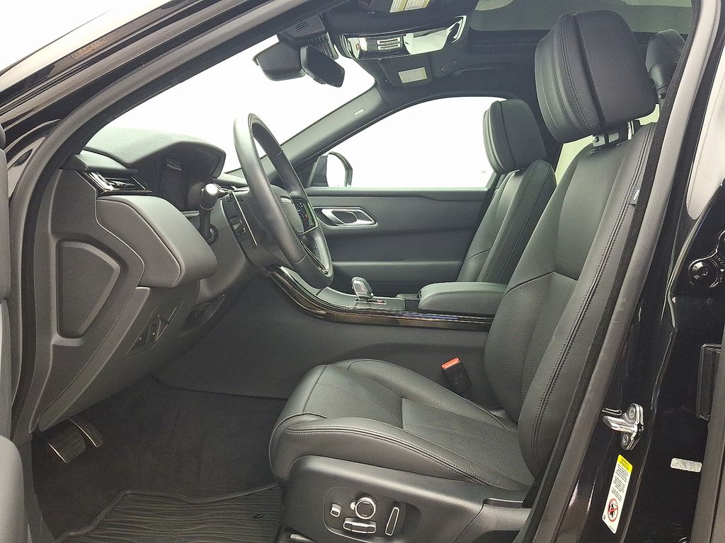 Thumbnail: 2025 Land Rover Range Rover Velar - 13