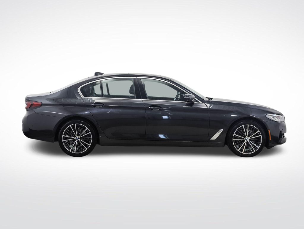 Thumbnail: 2021 BMW 5 Series - 6