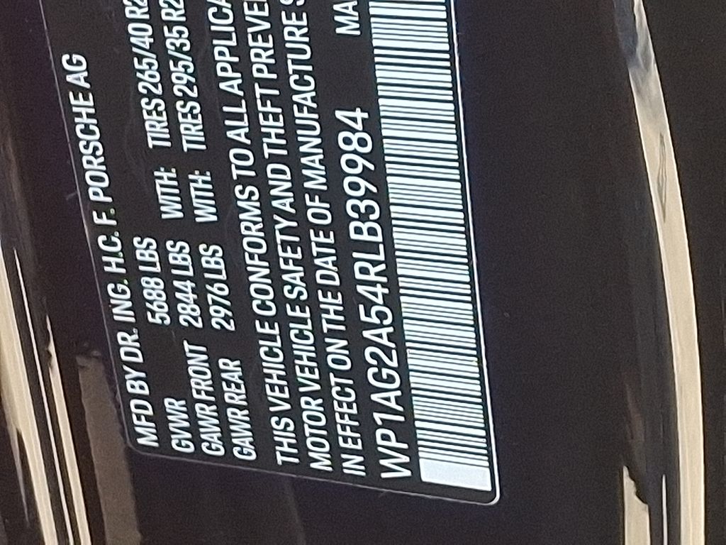 Thumbnail: 2024 Porsche Macan - 29