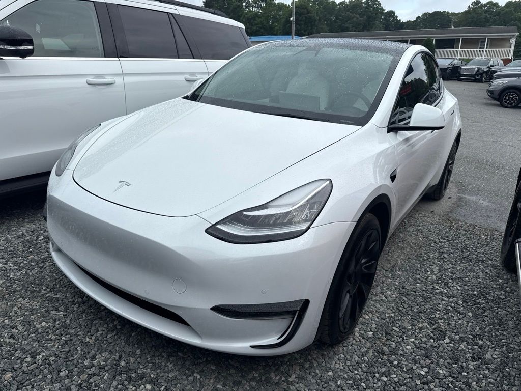 2021 Tesla Model Y Long Range Dual Motor All-Wheel Drive's photo