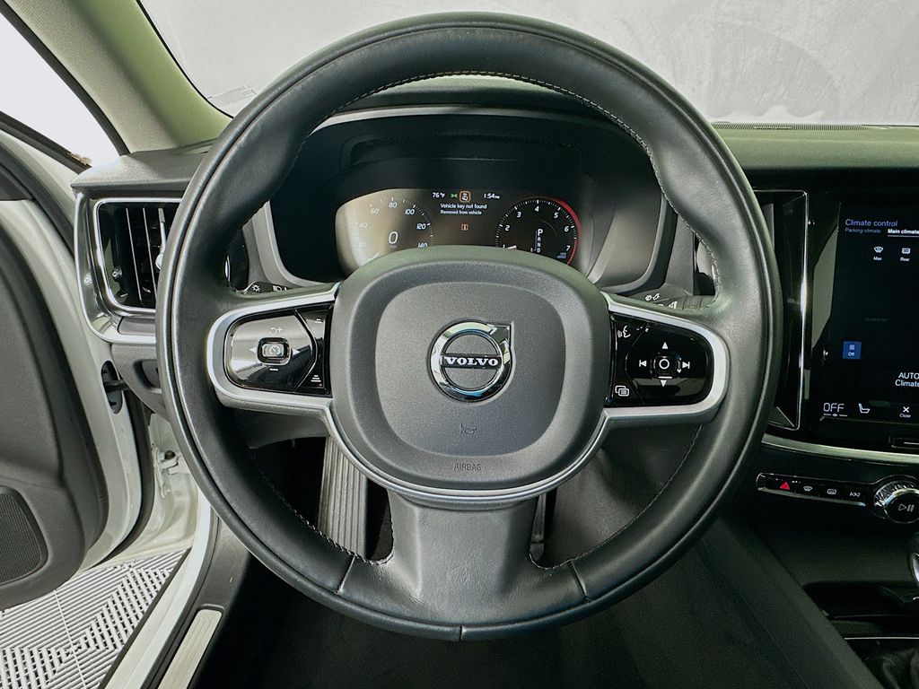 Thumbnail: 2020 Volvo S60 - 11