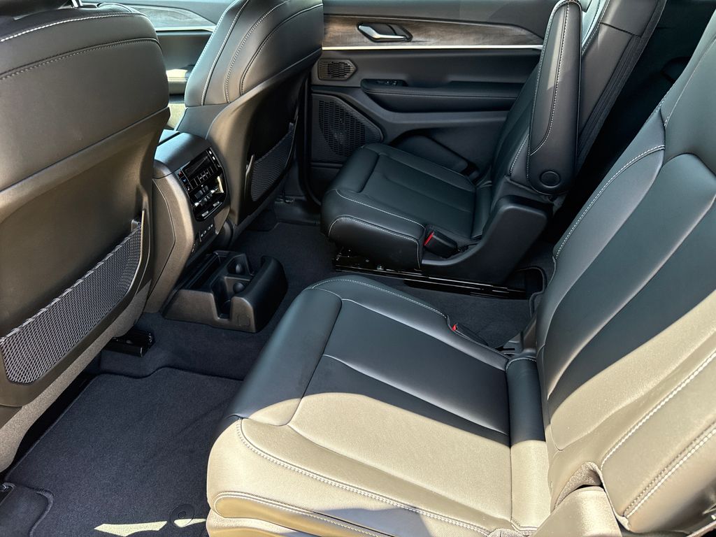 New 2026 Jeep Grand Cherokee L SUV