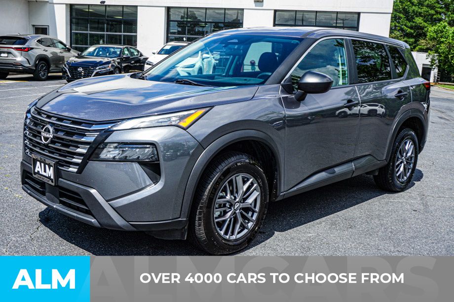 Used 2024 Gray Nissan S image 3