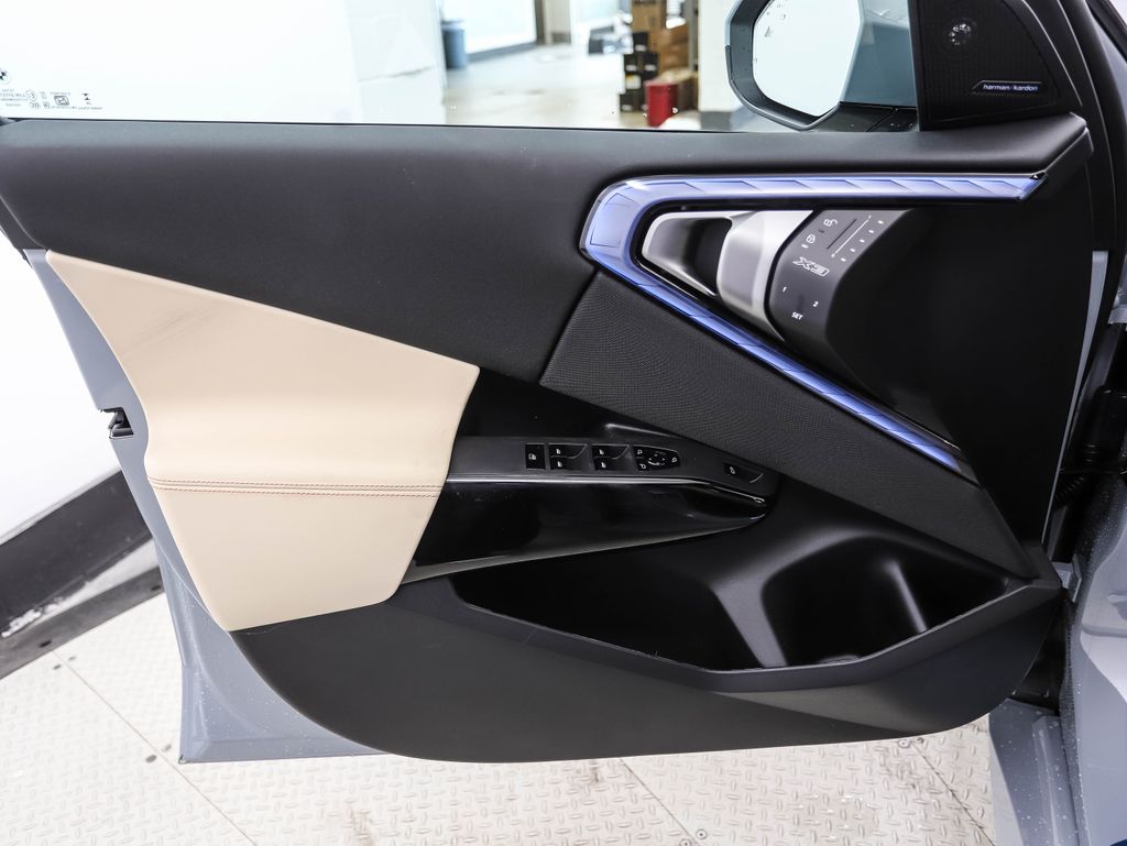 Thumbnail: 2026 BMW X3 - 9