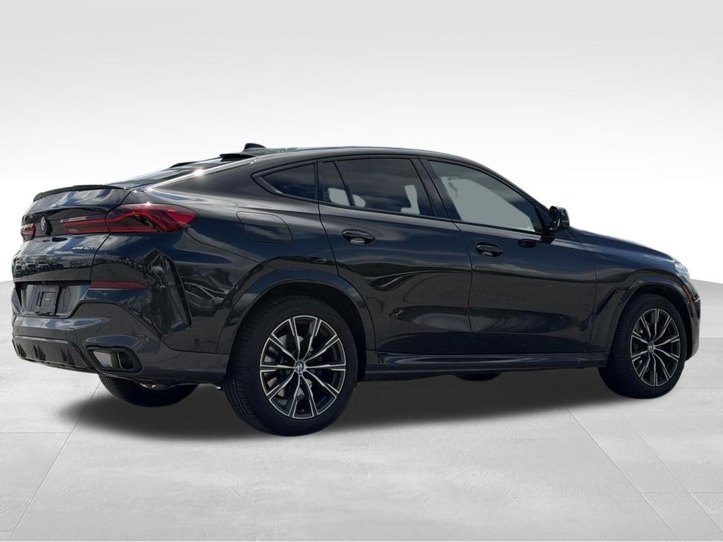 2023 BMW X6 xDrive40i