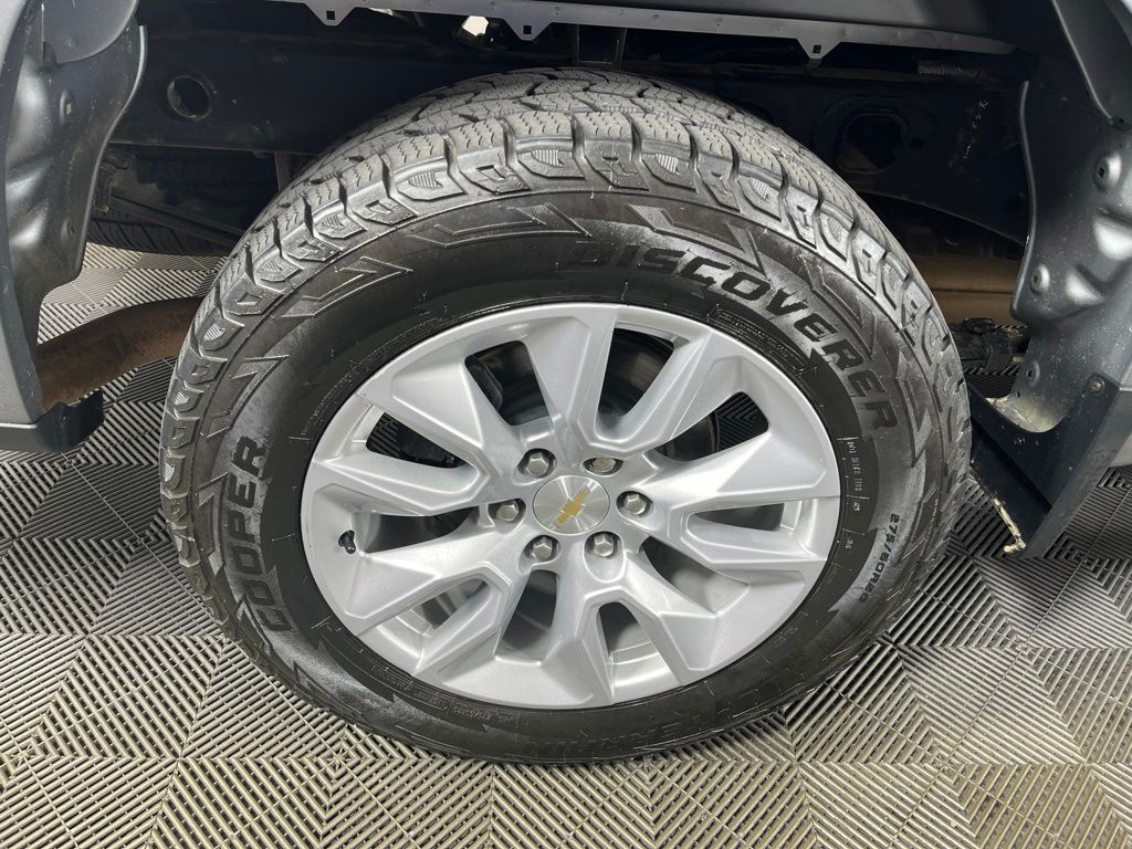 Thumbnail: 2023 Chevrolet Silverado 1500 - 9