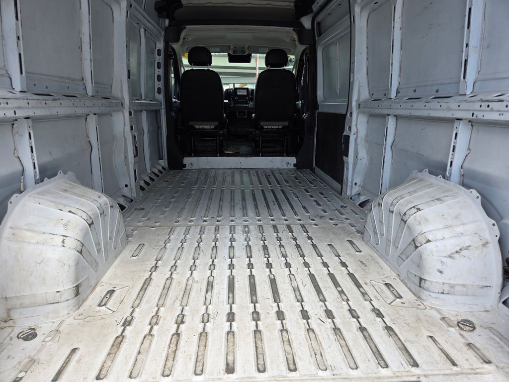 Used 2023 White Ram High Roof image 20