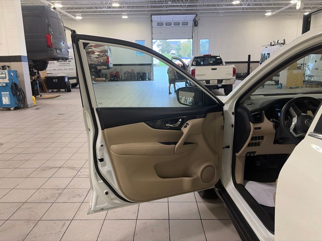 2017 Nissan Rogue S White at Sutliff Volkswagen