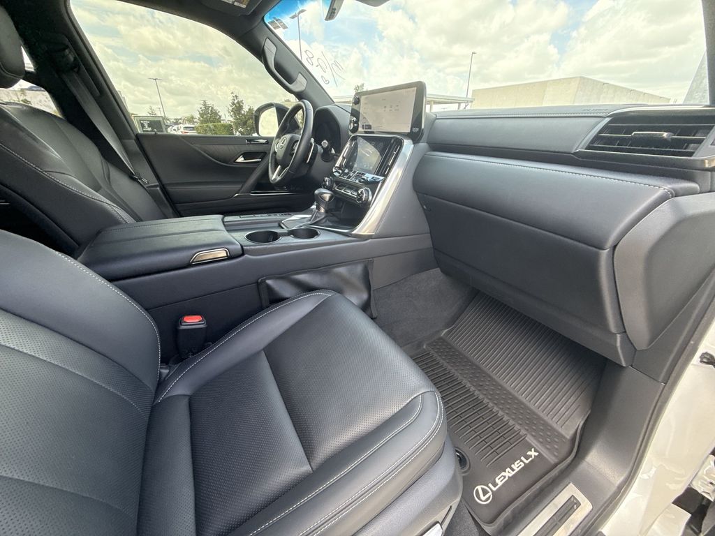 Thumbnail: 2024 Lexus LX - 15