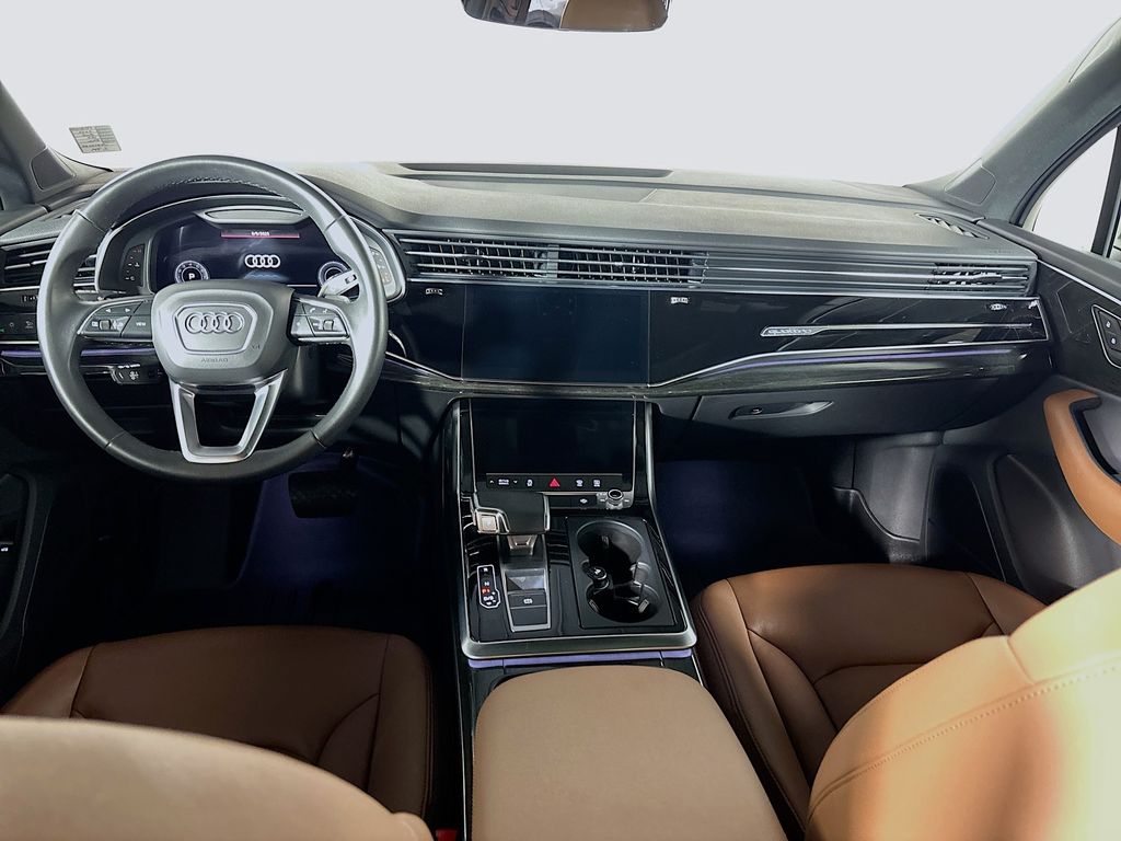 2022 Audi Q7 55 Premium Plus
