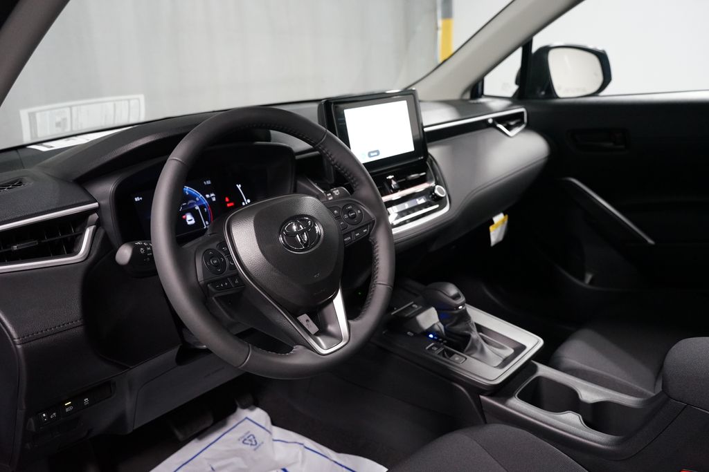 Thumbnail: 2026 Toyota Corolla Cross - 15