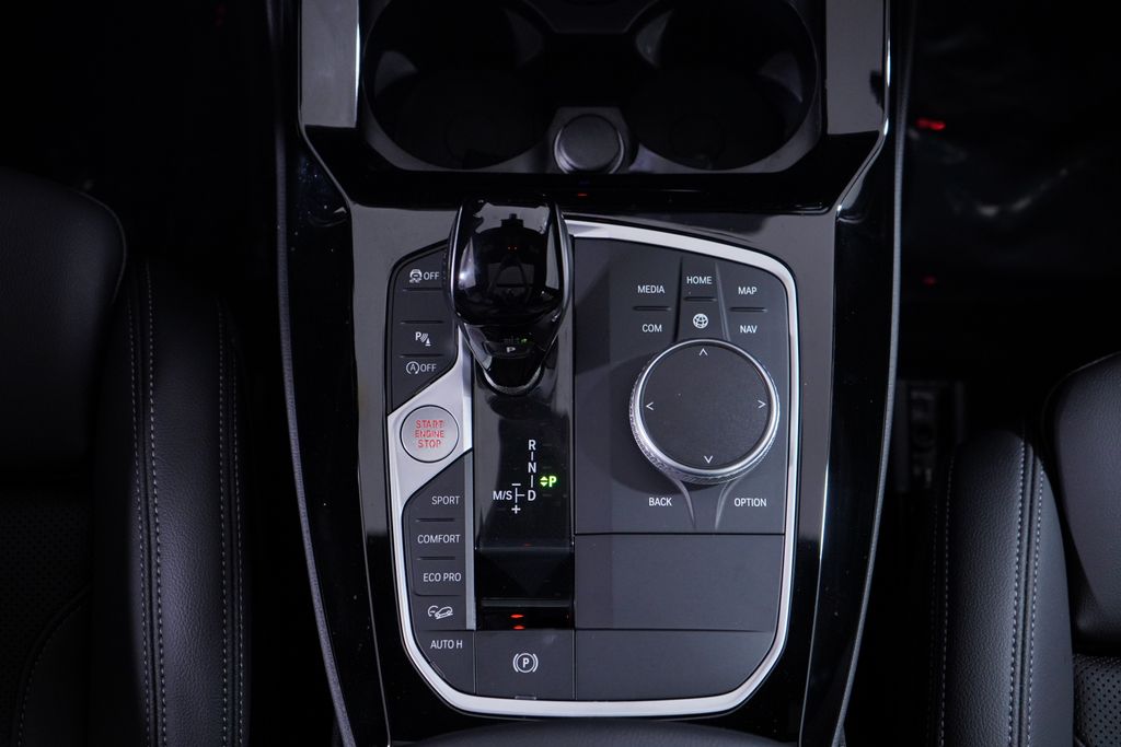 Thumbnail: 2022 BMW X3 - 14