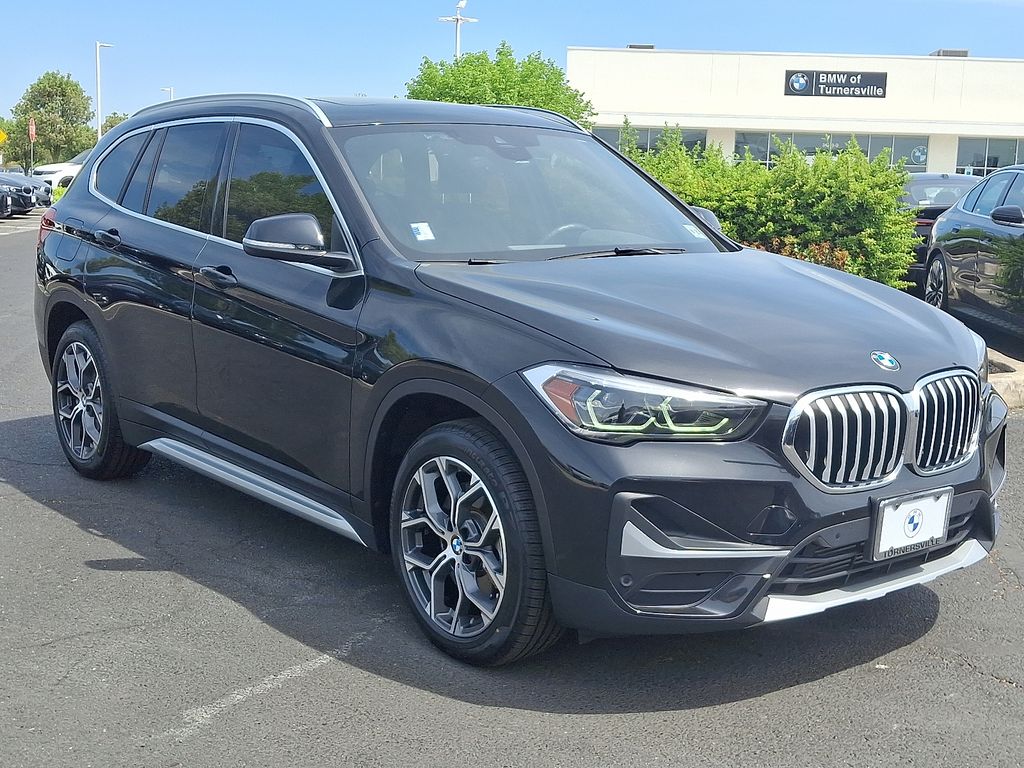 2021 BMW X1 xDrive28i 3