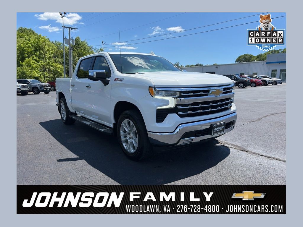 Summit White 2022 Chevrolet Silverado 1500 LTZ Crew Cab 4WD Pickup Truck Four-Wheel Drive Automatic